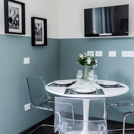 Serra Blue Mailand